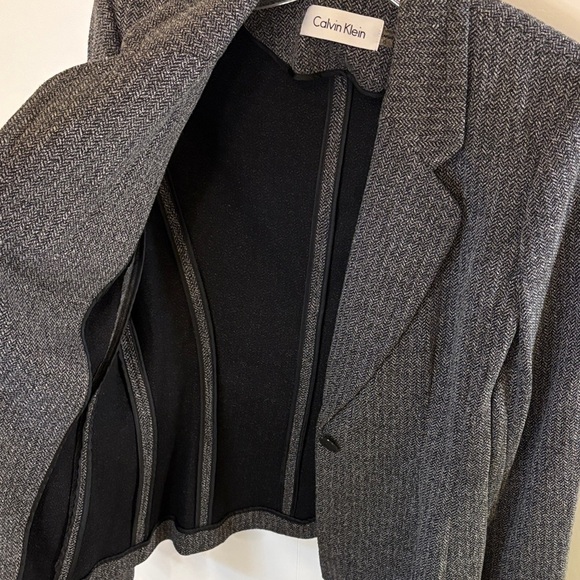 Calvin Klein Women's Charcoal Herringbone Soft Blazer - Picture 4 of 5